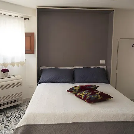 Loft In Centro Storico Ad アパート オロゼーイ